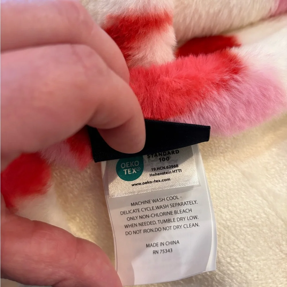 NWT Rachel Rachel Roy Candy Cane Bow Christmas Oversized Faux Fur Throw Blanket